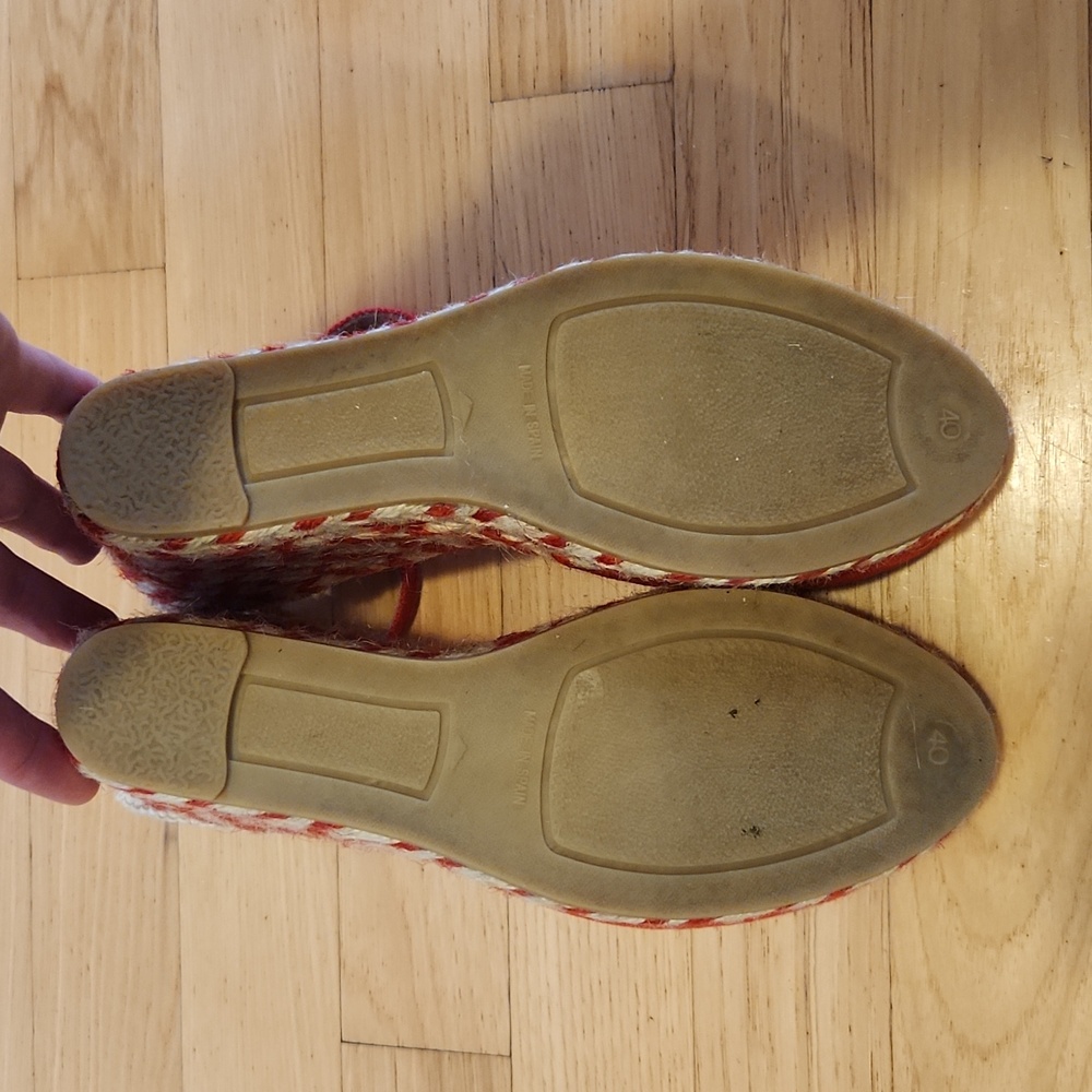 Viscata Canvas Wedges - Red Jaquard - Picture 5 of 6